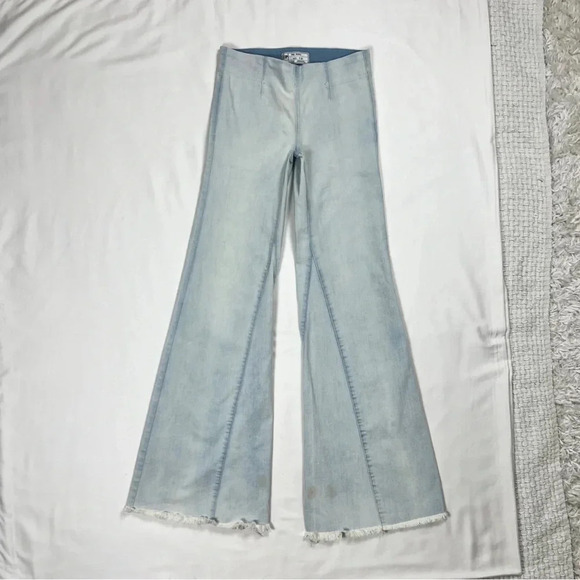 Free People Pull On Flare Jeans - Picture 2 of 9